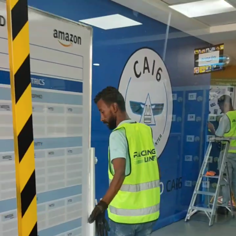 Racing-Line_Amazon-Cai6-Internal-Branding-Wall-Venyl-1